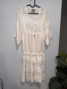 Jaase Ivory and Beige Boho Tie-Front Dress